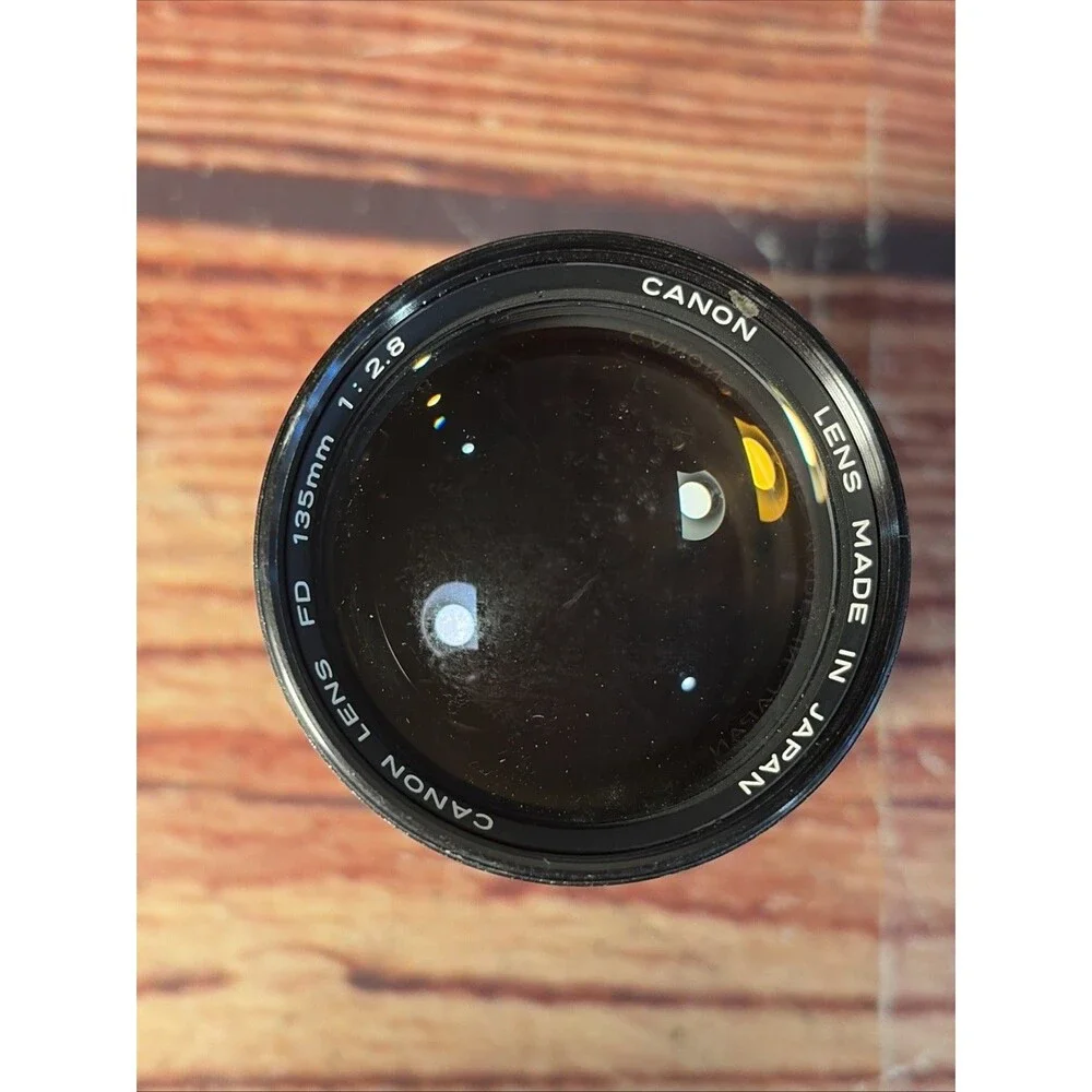 Canon FD Lens 135mm f/2.8 Lens Japan - FOR PARTS/REPAIR